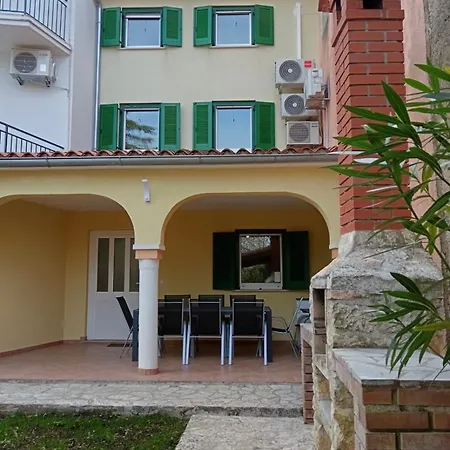 Dom wakacyjny Three Bedroom House Terra Medulin Riviera *